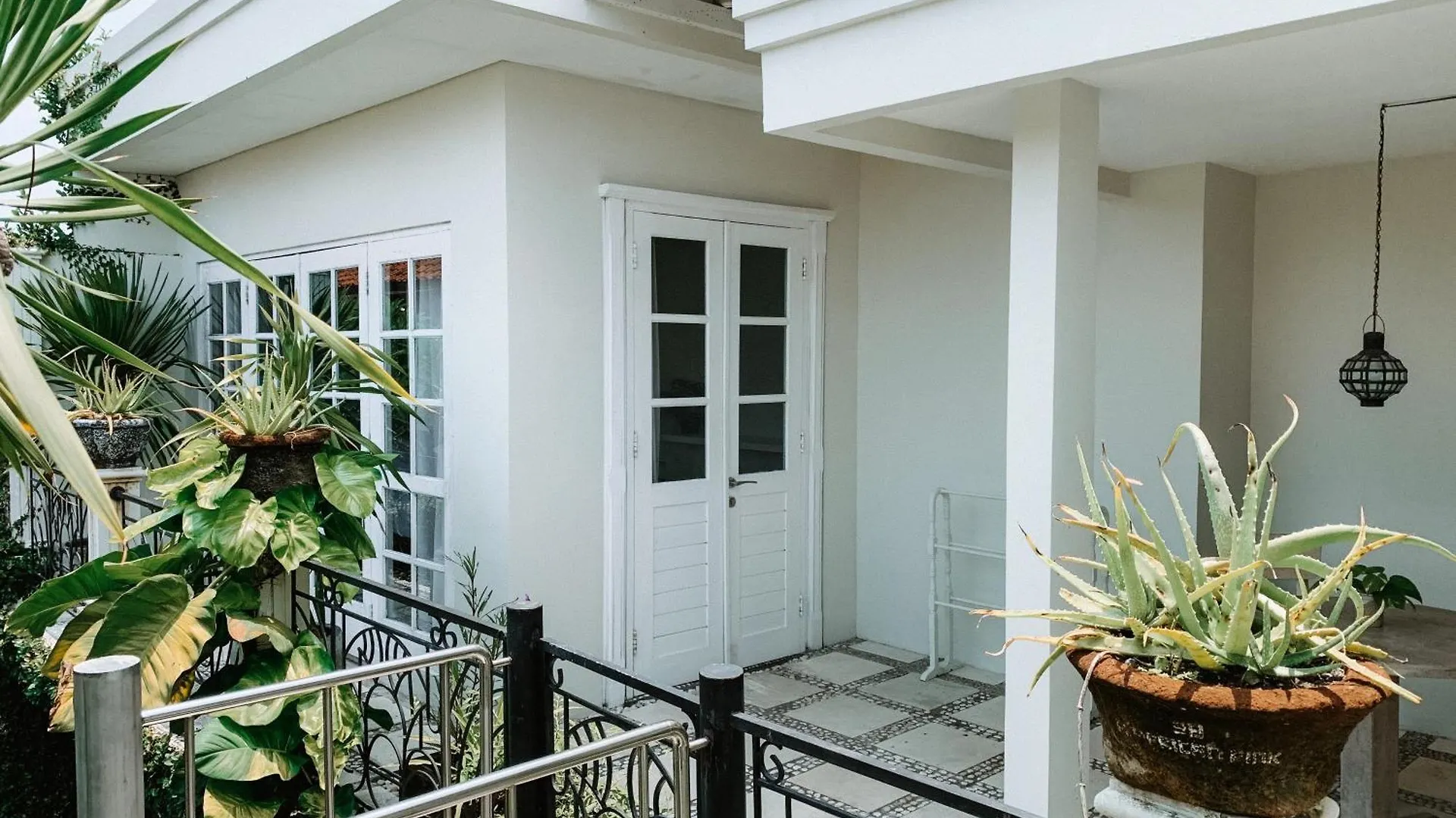 Casa Artista By Kresna Hospitality Hotel Seminyak  3*, Seminyak (Bali)